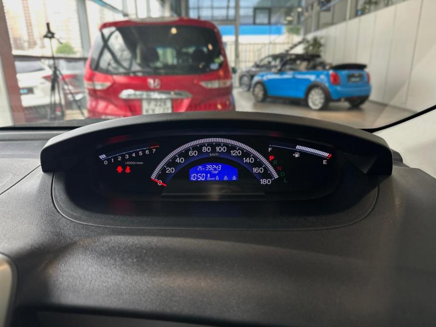 Honda Freed I Рестайлинг Санкт-Петербург  - изображение 17