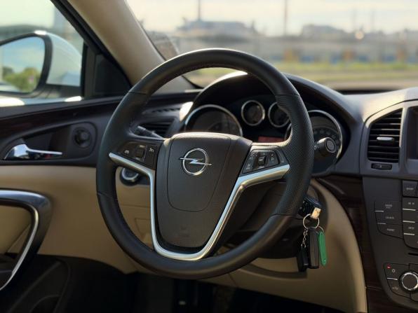 Opel Insignia I с пробегом 2012 года, цена 1 120 000 рублей, 178555 км, седан, Автокод Объявления