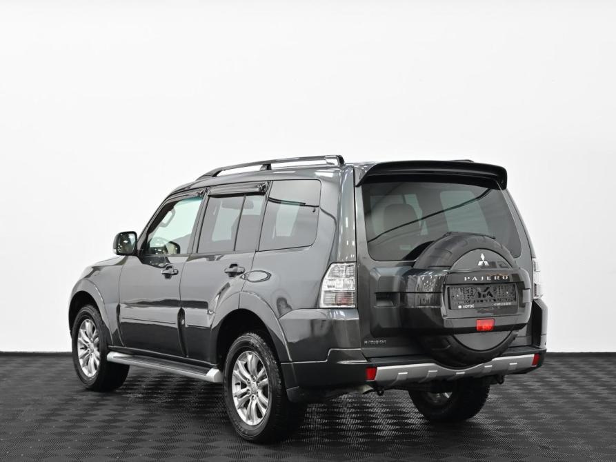 Mitsubishi Pajero IV Рестайлинг 1 Москва  - изображение 4
