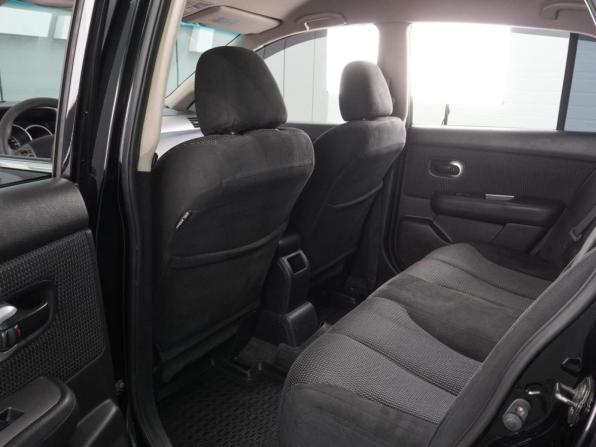 Nissan Tiida I Рестайлинг с пробегом 2010 года, цена 689 000 рублей, 201770 км, седан, Автокод Объявления
