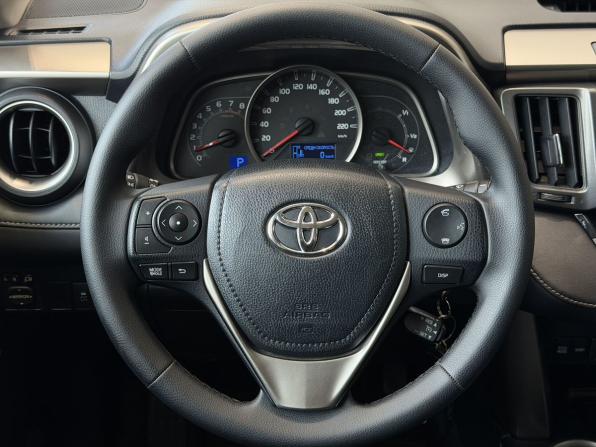 Toyota RAV4 IV (XA40) с пробегом 2015 года, цена 1 990 000 рублей, 43437 км, внедорожник, Автокод Объявления