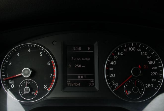 Volkswagen Jetta VI с пробегом 2013 года, цена 1 090 000 рублей, 198445 км, седан, Автокод Объявления