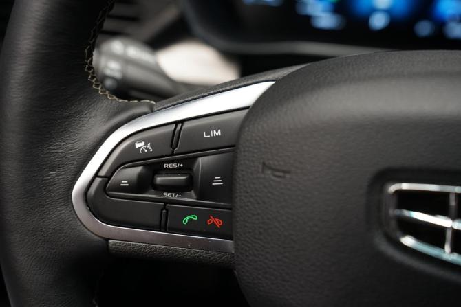 Geely Atlas Pro с пробегом 2022 года, цена 2 280 000 рублей, 44543 км, внедорожник, Автокод Объявления