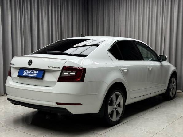 Skoda Octavia III (A7) Рестайлинг с пробегом 2019 года, цена 2 229 000 рублей, 105011 км, лифтбек, Автокод Объявления
