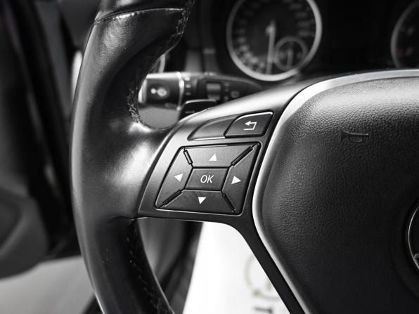 Mercedes-Benz A-Класс III (W176) с пробегом 2013 года, цена 1 415 000 рублей, 99048 км, хэтчбек, Автокод Объявления