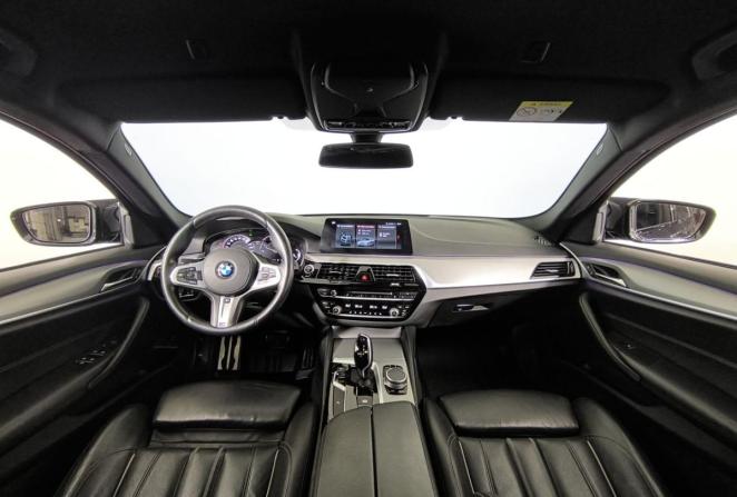 BMW 5 серии VI (F10/F11/F07) Рестайлинг с пробегом 2017 года, цена 3 200 000 рублей, 321444 км, седан, Автокод Объявления