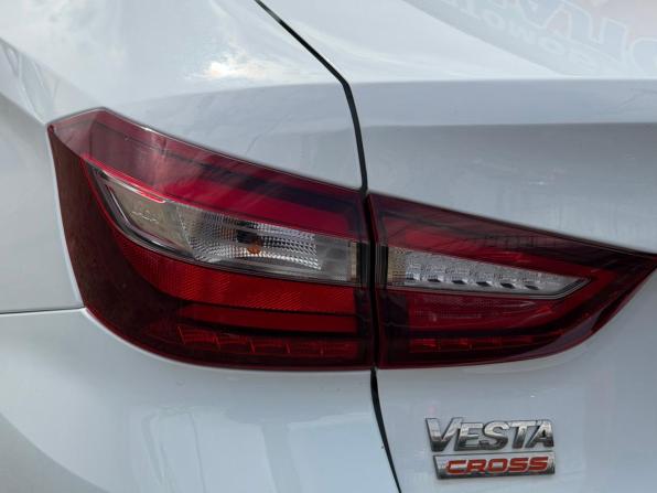Lada (ВАЗ) Vesta I Рестайлинг (NG) с пробегом 2023 года, цена 1 300 000 рублей, 53176 км, седан, Автокод Объявления