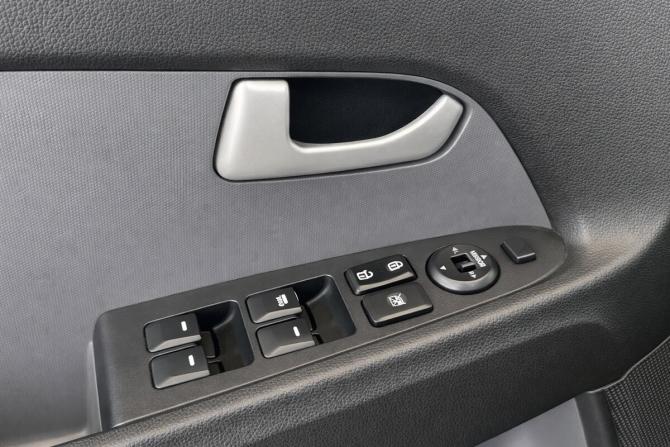 Kia Sportage III с пробегом 2011 года, цена 1 195 000 рублей, 301235 км, внедорожник, Автокод Объявления