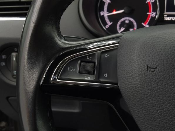 Skoda Octavia III (A7) Рестайлинг с пробегом 2018 года, цена 1 700 000 рублей, 126500 км, лифтбек, Автокод Объявления