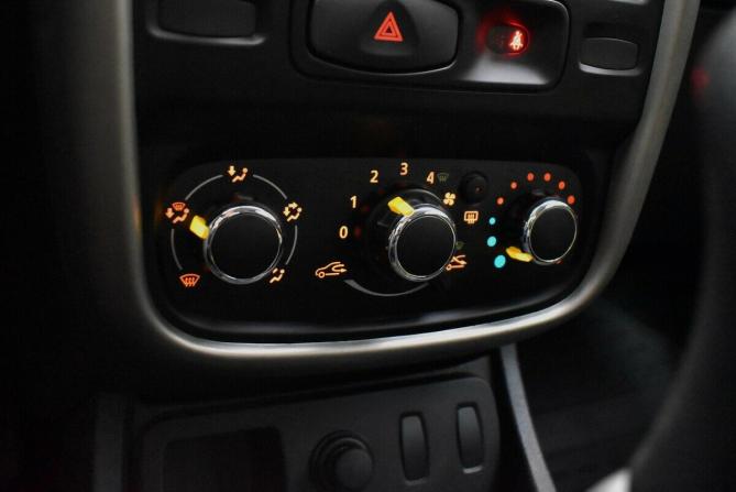 Renault Duster I с пробегом 2014 года, цена 925 000 рублей, 124824 км, внедорожник, Автокод Объявления