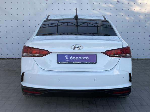 Hyundai Solaris II с пробегом 2017 года, цена 1 150 000 рублей, 186805 км, седан, Автокод Объявления