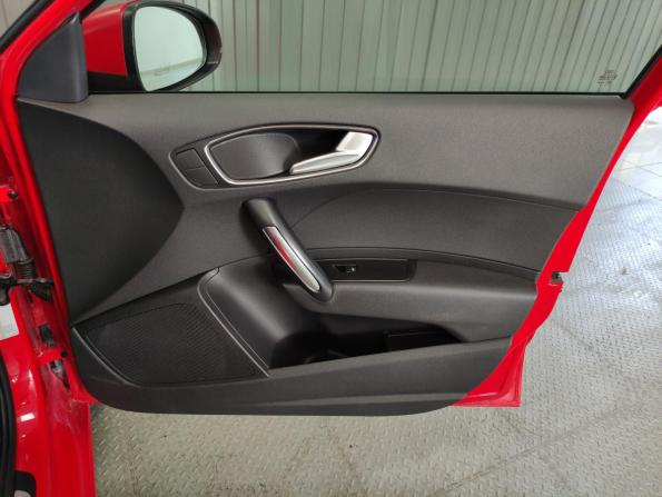 Audi A1 I (8X) с пробегом 2013 года, цена 795 000 рублей, 208582 км, хэтчбек, Автокод Объявления