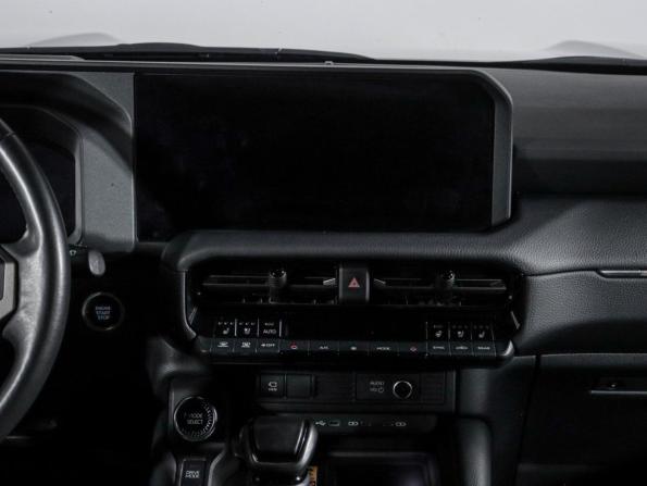 Toyota Land Cruiser Prado 250 Series с пробегом 2024 года, цена 9 490 000 рублей, 32711 км, внедорожник, Автокод Объявления