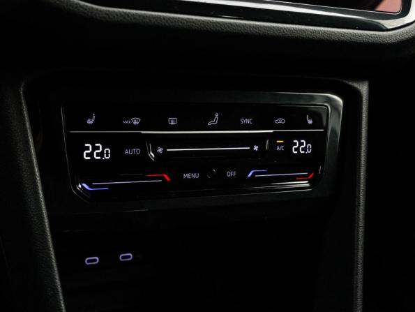 Volkswagen Tiguan II Рестайлинг с пробегом 2021 года, цена 3 199 000 рублей, 150327 км, внедорожник, Автокод Объявления