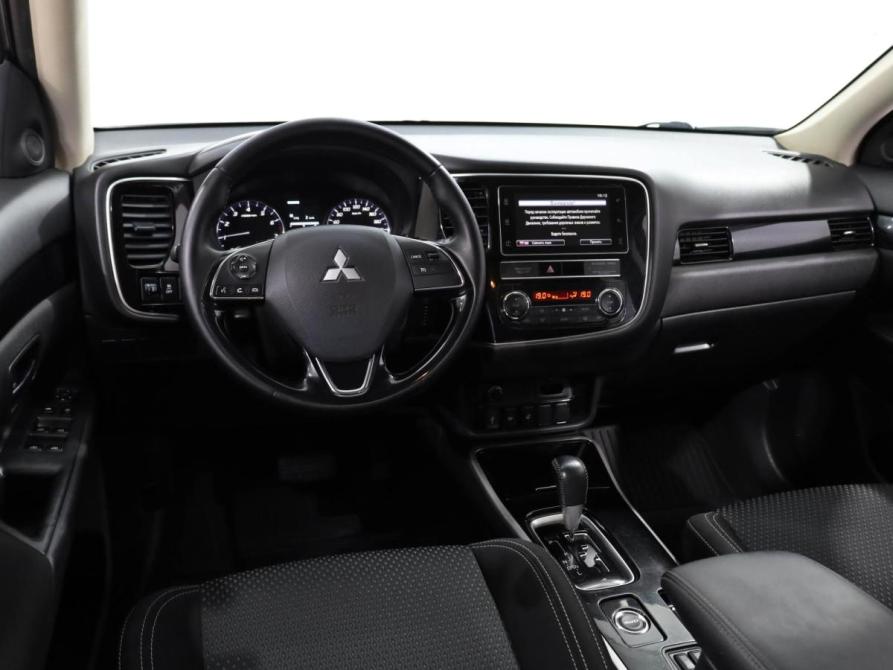 Mitsubishi Outlander III Рестайлинг 3 Ростов-на-Дону  - изображение 6