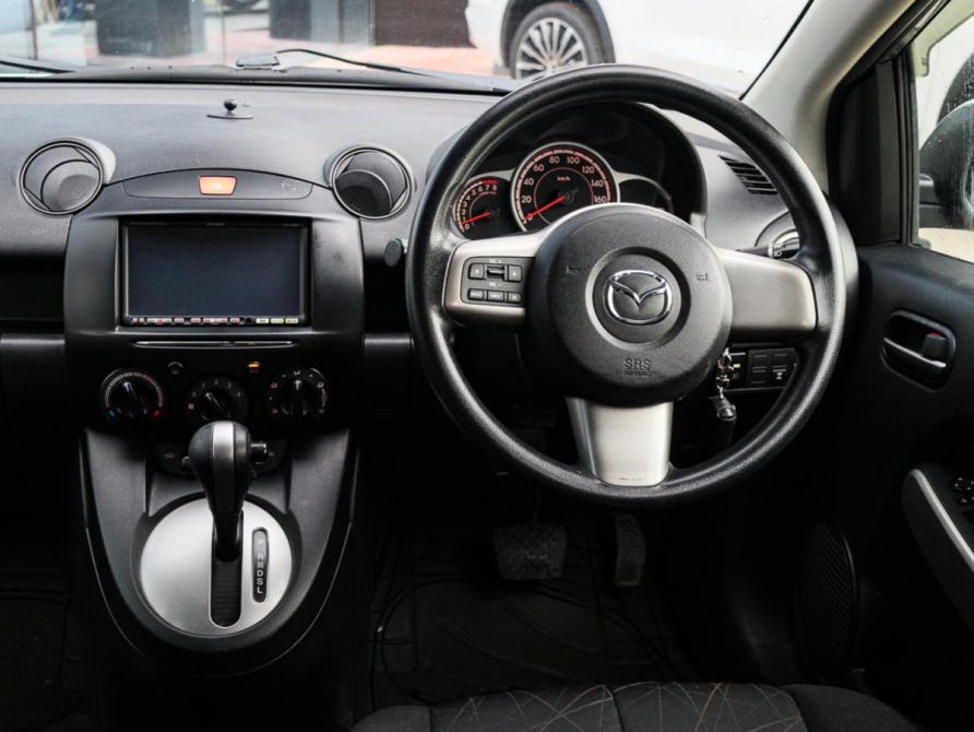 Mazda Demio III (DE) Москва  - изображение 10