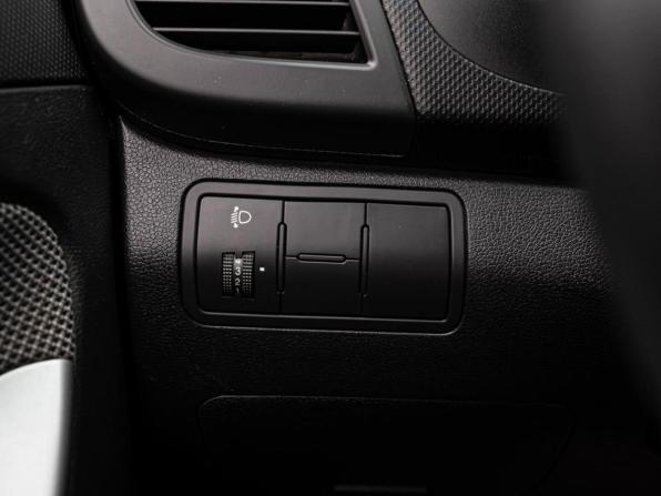 Hyundai Solaris I с пробегом 2014 года, цена 880 000 рублей, 185580 км, хэтчбек, Автокод Объявления