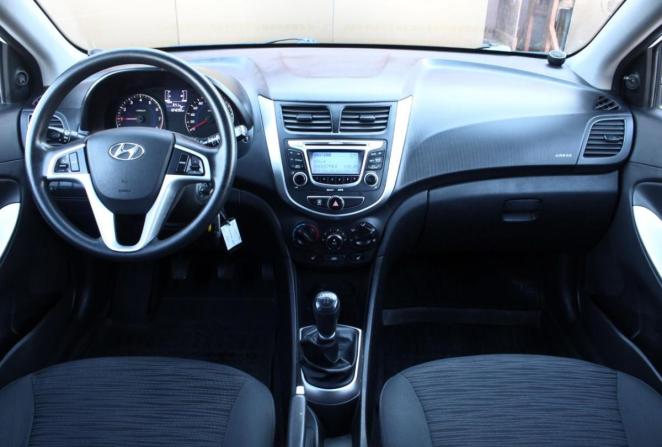 Hyundai Solaris I с пробегом 2014 года, цена 780 000 рублей, 104230 км, хэтчбек, Автокод Объявления