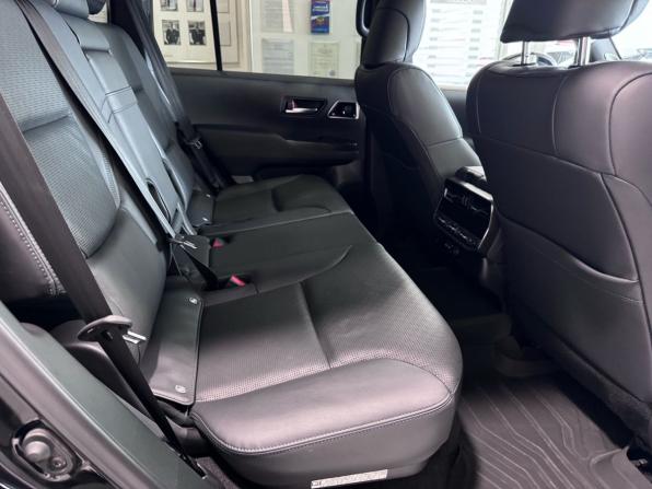 Toyota Land Cruiser 300 Series с пробегом 2021 года, цена 9 900 000 рублей, 42800 км, внедорожник, Автокод Объявления