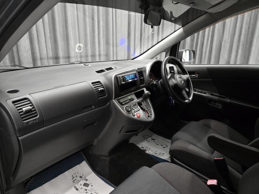 Toyota Wish I Красноярск  - изображение 15