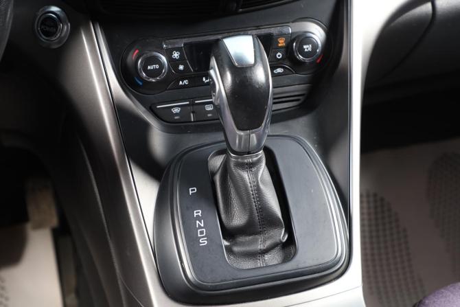 Ford Kuga II с пробегом 2013 года, цена 1 099 000 рублей, 175000 км, внедорожник, Автокод Объявления