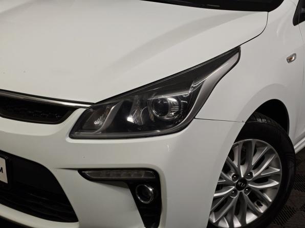 Kia Rio IV с пробегом 2018 года, цена 1 049 000 рублей, 200035 км, седан, Автокод Объявления