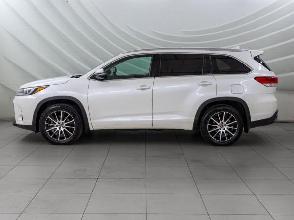 Toyota Highlander III (XU50) Рестайлинг с пробегом 2018 года, цена 3 748 000 рублей, 158963 км, внедорожник, Автокод Объявления