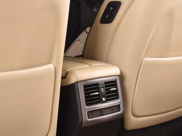 Hyundai Equus II Рестайлинг с пробегом 2016 года, цена 1 564 997 рублей, 125245 км, седан, Автокод Объявления