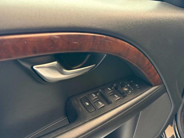 Volvo XC70 II с пробегом 2011 года, цена 1 357 900 рублей, 233983 км, универсал, Автокод Объявления