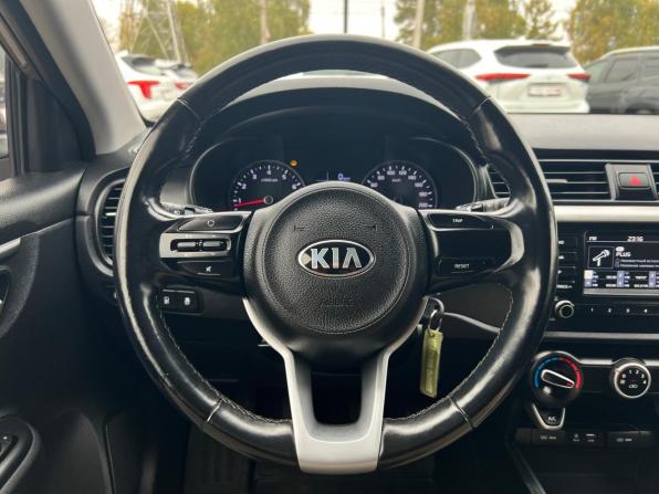 Kia Rio IV с пробегом 2018 года, цена 1 327 800 рублей, 134452 км, хэтчбек, Автокод Объявления