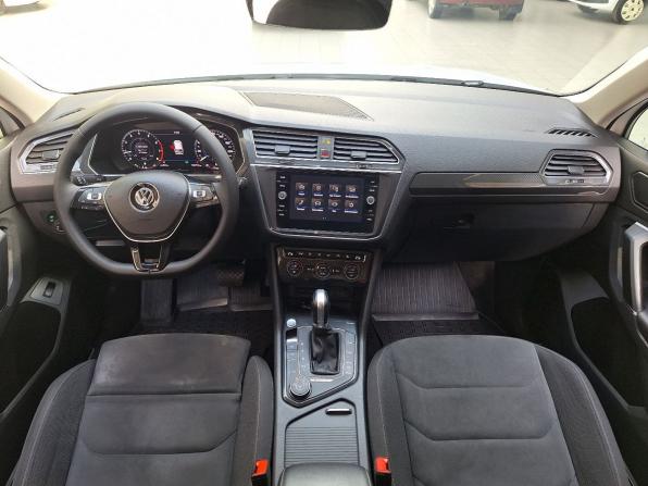 Volkswagen Tiguan II с пробегом 2018 года, цена 2 830 000 рублей, 133386 км, внедорожник, Автокод Объявления