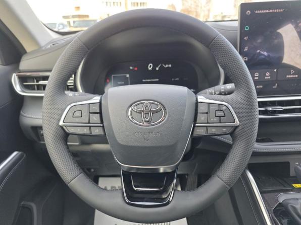 Toyota Highlander IV (XU70) с пробегом 2026 года, цена 5 399 000 рублей, 10 км, внедорожник, Автокод Объявления