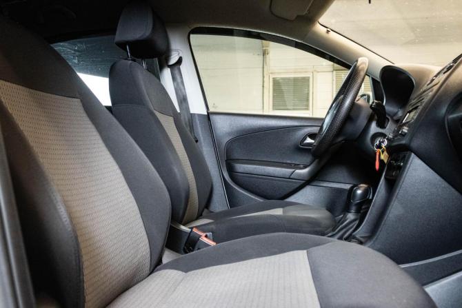 Volkswagen Polo V с пробегом 2014 года, цена 985 000 рублей, 196200 км, седан, Автокод Объявления