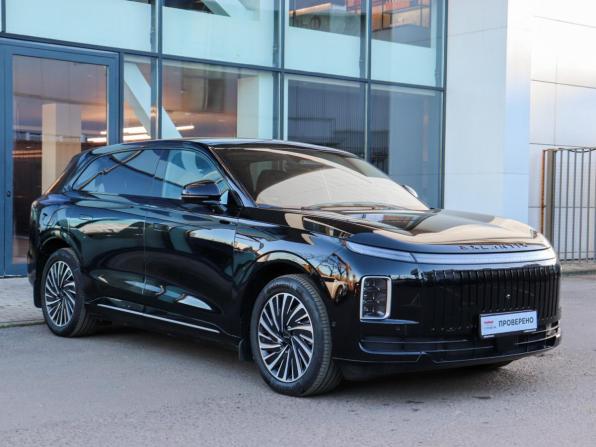 Exeed Exlantix ET с пробегом 2025 года, цена 5 297 000 рублей, 10550 км, внедорожник, Автокод Объявления