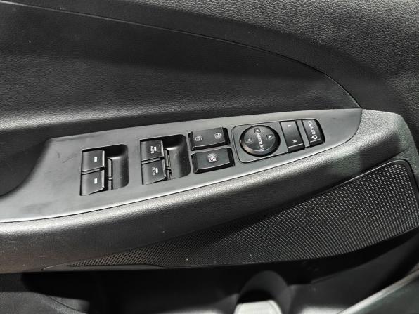 Hyundai Tucson III Рестайлинг с пробегом 2018 года, цена 1 790 000 рублей, 216513 км, внедорожник, Автокод Объявления