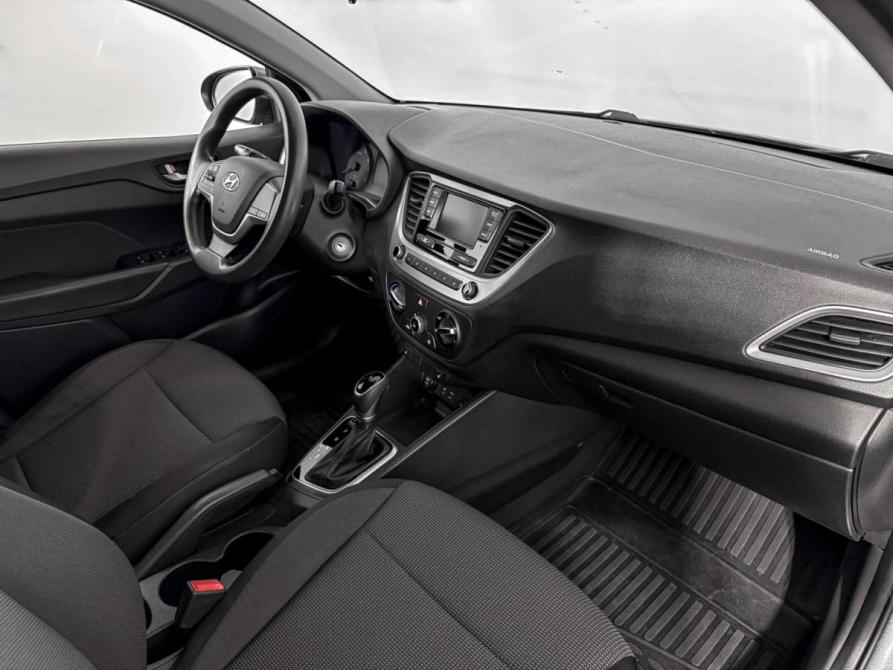 Hyundai Solaris II Санкт-Петербург  - изображение 13