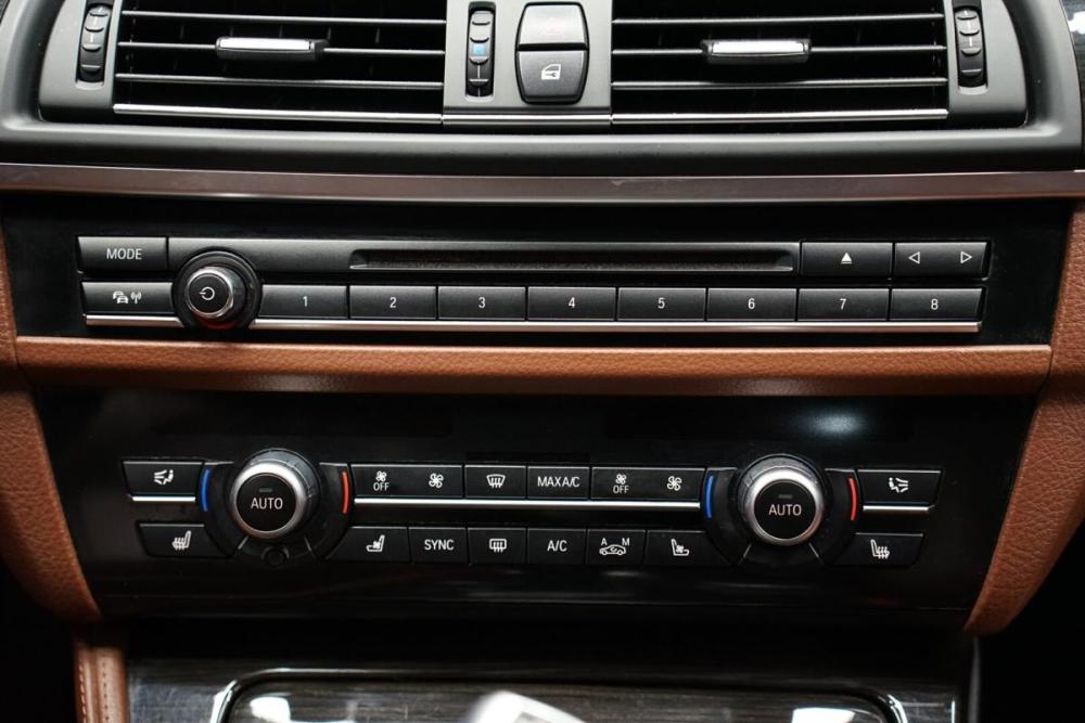 BMW 5 серии VI (F10/F11/F07) Рестайлинг Крым  - изображение 25