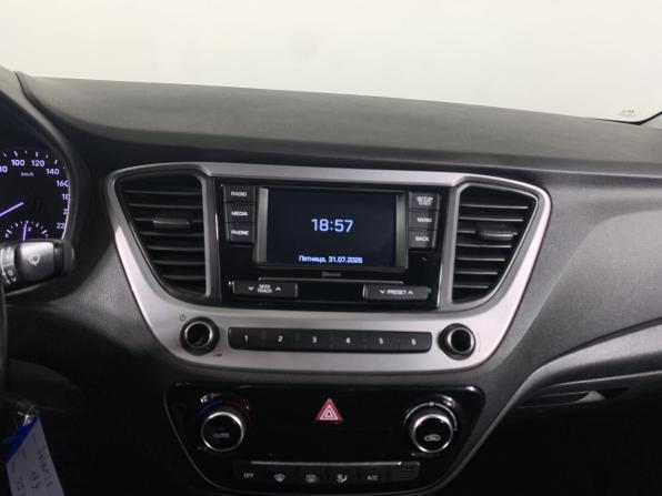 Hyundai Solaris II с пробегом 2017 года, цена 1 150 000 рублей, 201315 км, седан, Автокод Объявления