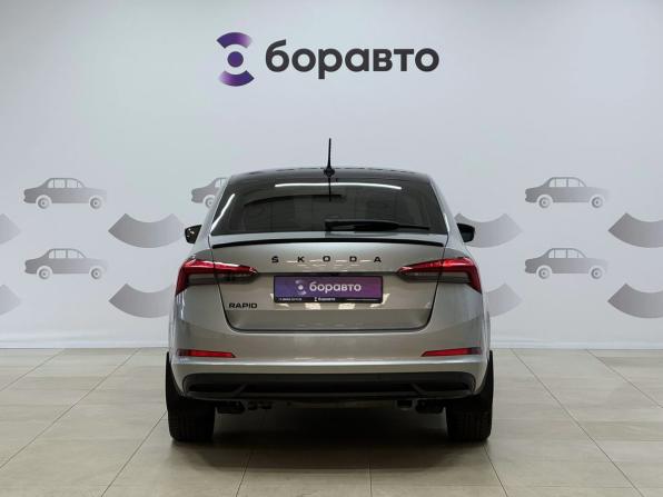 Skoda Rapid II с пробегом 2022 года, цена 1 690 000 рублей, 111220 км, лифтбек, Автокод Объявления
