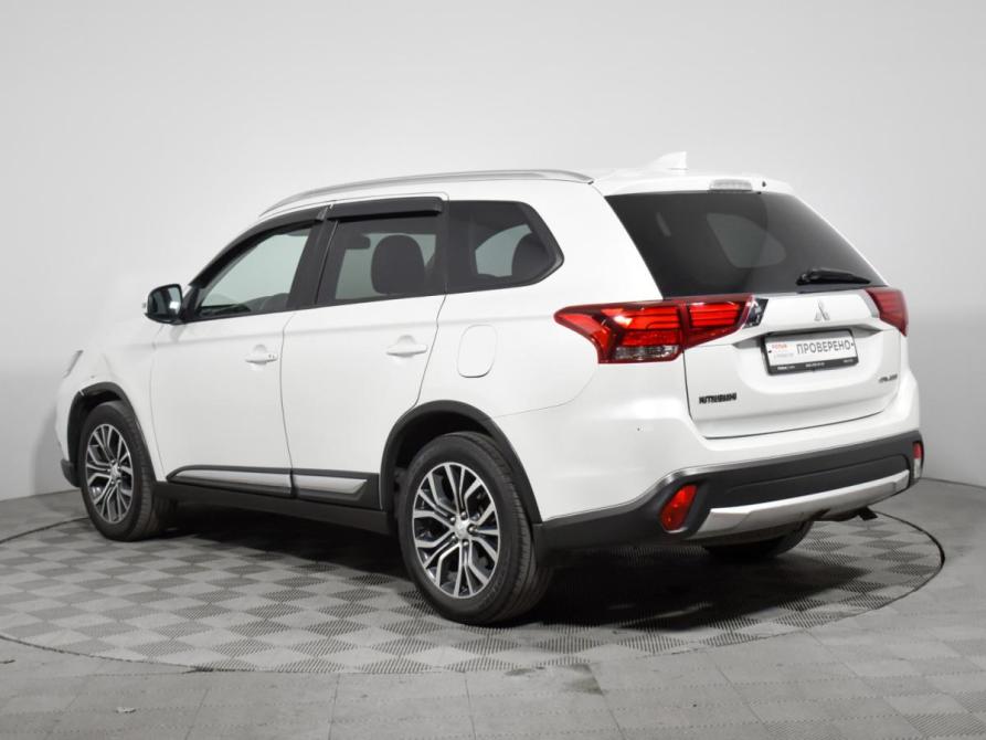 Mitsubishi Outlander III Рестайлинг 2 Санкт-Петербург  - изображение 7