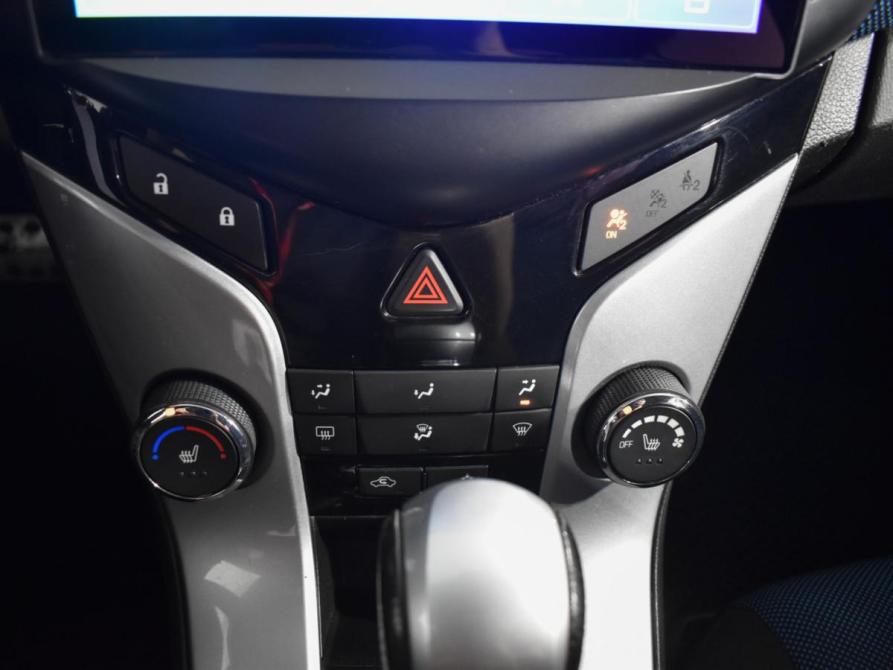 Chevrolet Cruze I Рестайлинг Санкт-Петербург  - изображение 18