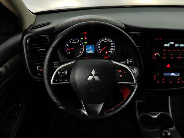 Mitsubishi Outlander III с пробегом 2012 года, цена 999 000 рублей, 175000 км, внедорожник, Автокод Объявления