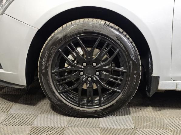 Chevrolet Cruze I с пробегом 2012 года, цена 545 000 рублей, 200206 км, хэтчбек, Автокод Объявления