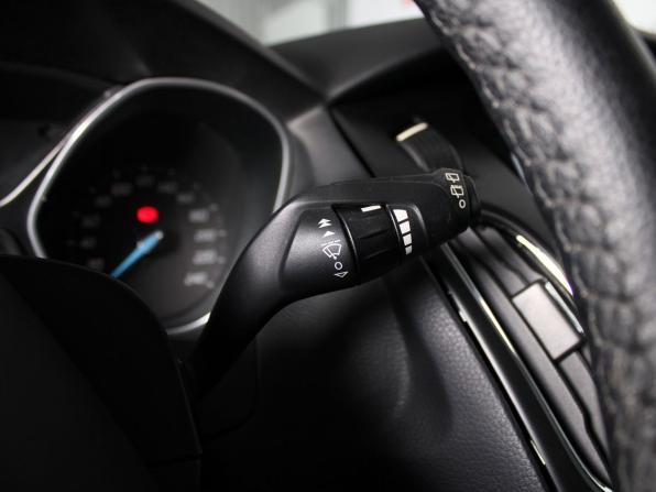 Ford Focus III с пробегом 2011 года, цена 680 000 рублей, 223125 км, хэтчбек, Автокод Объявления