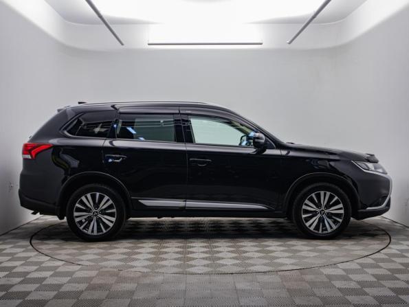 Mitsubishi Outlander III Рестайлинг 3 с пробегом 2019 года, цена 1 900 000 рублей, 141952 км, внедорожник, Автокод Объявления