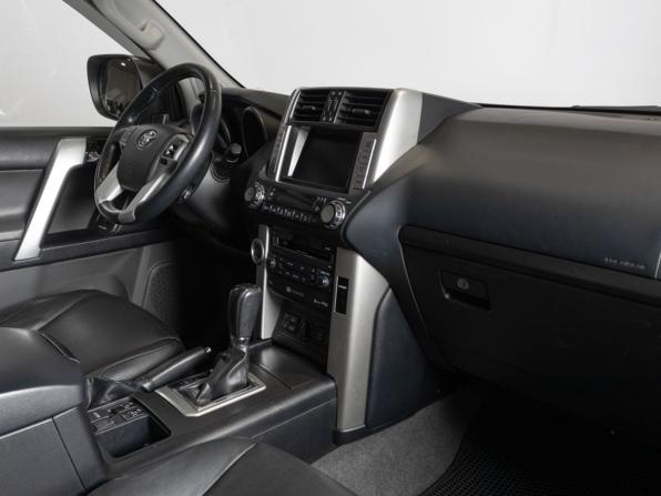 Toyota Land Cruiser Prado 150 Series с пробегом 2010 года, цена 2 686 700 рублей, 190713 км, внедорожник, Автокод Объявления