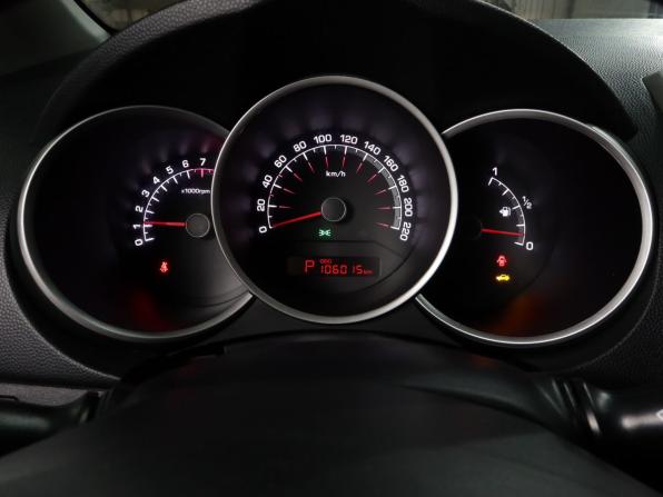Kia Venga I Рестайлинг с пробегом 2015 года, цена 1 050 000 рублей, 105985 км, компактвэн, Автокод Объявления
