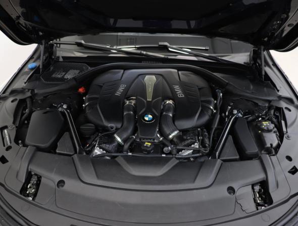 BMW 7 серии VI (G11/G12) с пробегом 2015 года, цена 3 390 000 рублей, 108663 км, седан, Автокод Объявления