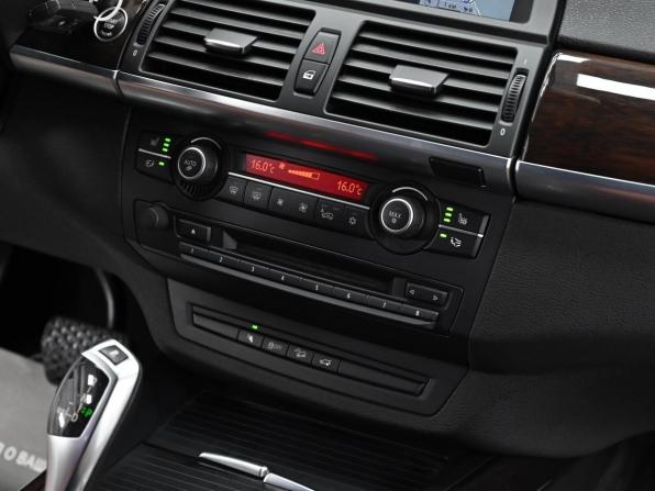 BMW X5 II (E70) Рестайлинг с пробегом 2012 года, цена 1 999 000 рублей, 128000 км, внедорожник, Автокод Объявления