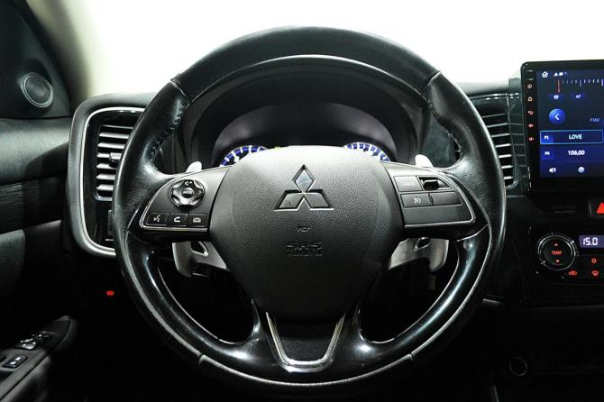 Mitsubishi Outlander III Рестайлинг 2 с пробегом 2015 года, цена 1 550 000 рублей, 181000 км, внедорожник, Автокод Объявления
